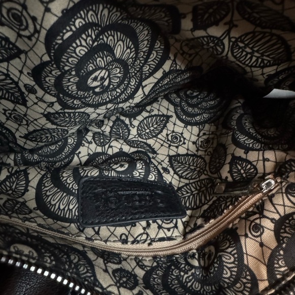 Carlos Santana wristlet clutch. - Picture 6 of 8